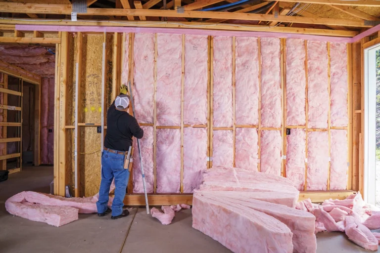 choosing a fiberglass insulation contractor